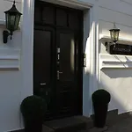 Ellingsens 3*
