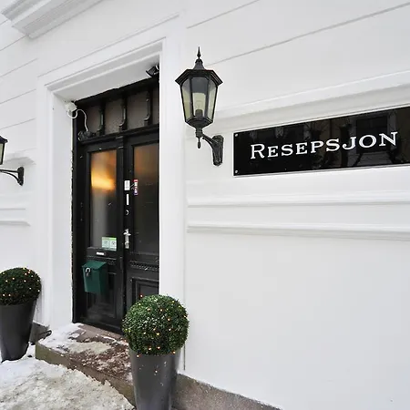 Hotel Ellingsens 3*